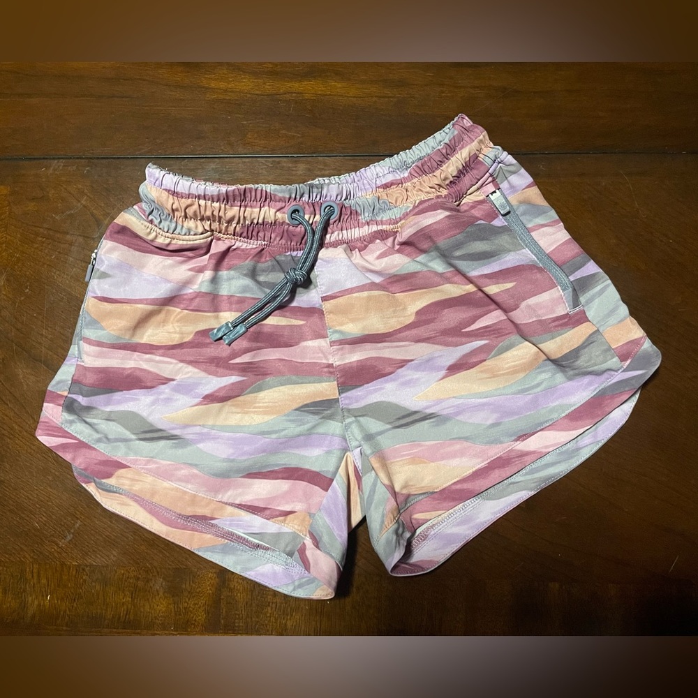 Athlete Girl sport shorts size L(12) LIKE NEW condition